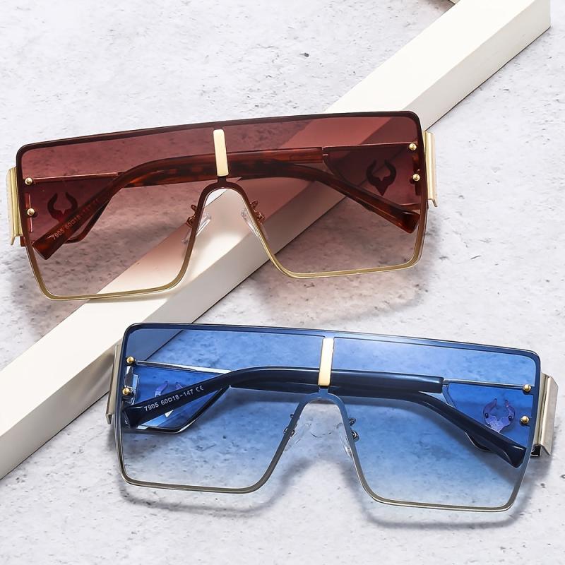 Large Frame Retro Metal Sunglasses for Men and Women