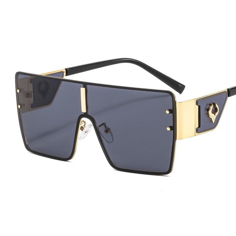 Large Frame Retro Metal Sunglasses for Men and Women