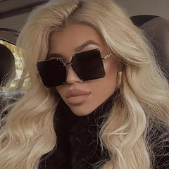 Oversized Square Metal Frame Sunglasses Gradient Lens Chain Temple Glasses UV400