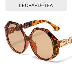 Vintage Ladies Oversized Sunglasses Metal Temple Square Sun Protection Lenses