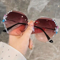Rimless Ombre Lens Sunglasses Rhinestone Decor Oversized Cat Eye Eyewear