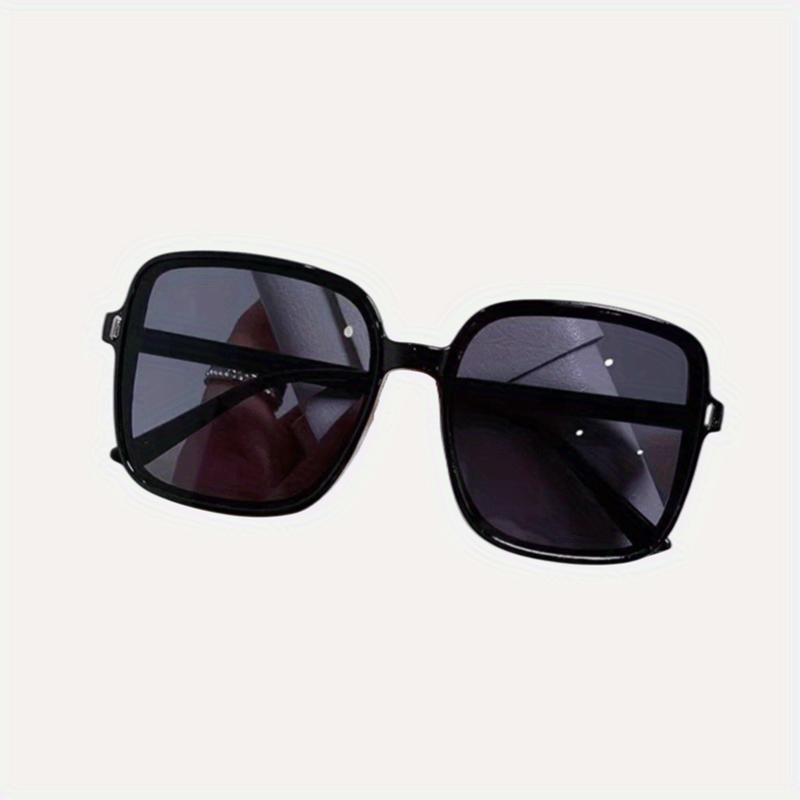Oversized Square Frame Sunglasses Rivet Decor Ombre Lens UV400