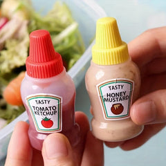 2pcs Mini Tomato Ketchup Bottle Portable Salad Container Bento Squeeze Oil