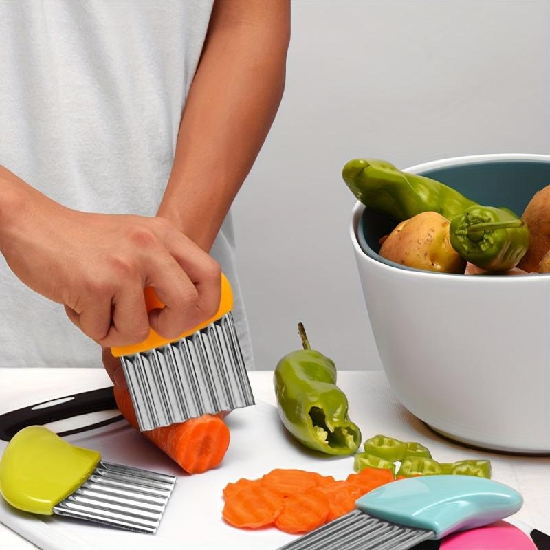 Stainless Steel Crinkle Cutter for Fruits and Veggies
