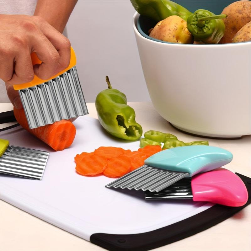 Stainless Steel Crinkle Cutter for Fruits and Veggies