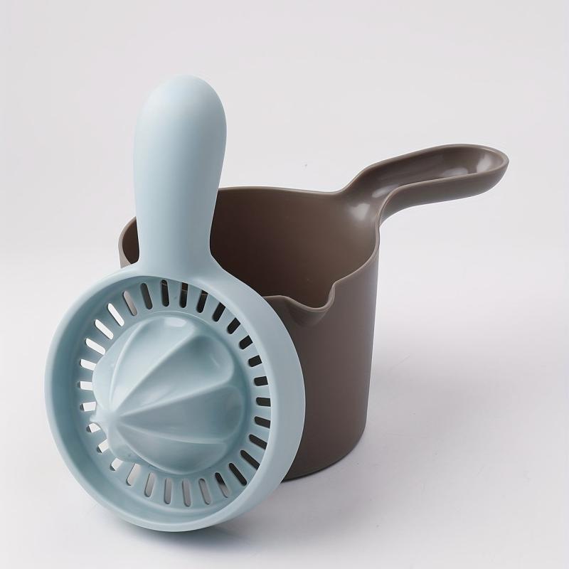 Manual Citrus Juicer Squeezer with Measuring Cup