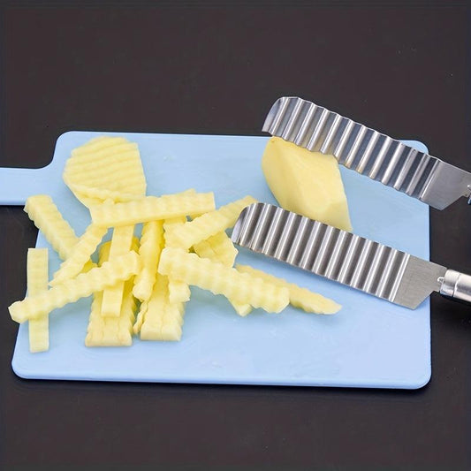 Stainless Steel Crinkle Cutter with Handle for Potatoes Carrots - Kitchen Gadget