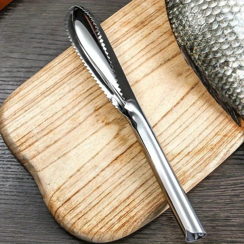 Stainless Steel Fish Scaler Remover With Sawtooth Fish Scale Remover