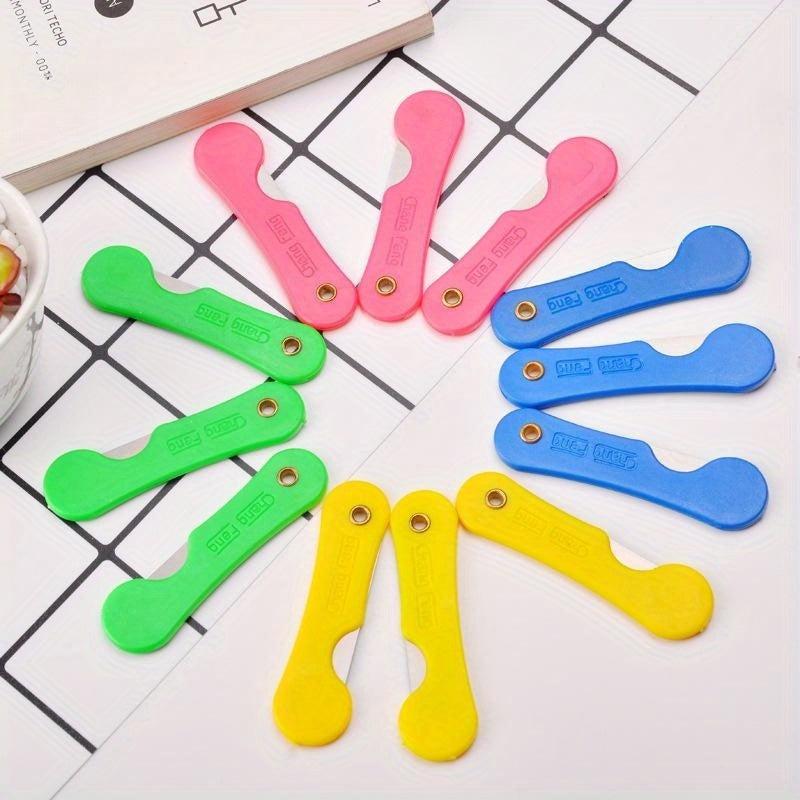 12pcs Colorful Plastic Student Pencil Cutter Box