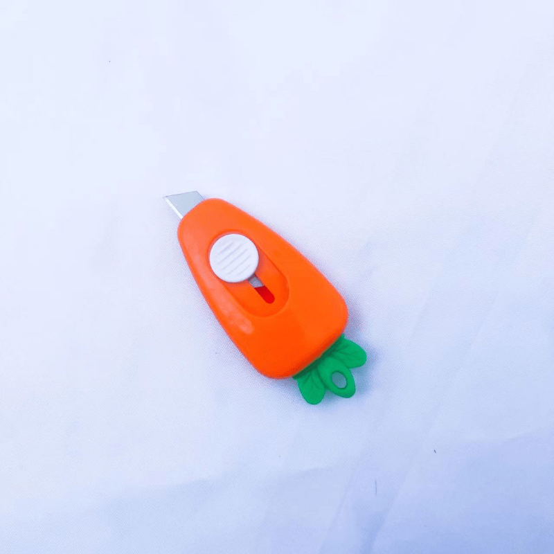 Mini Cartoon Utility Small Portable Carrot Art Paper Cutting