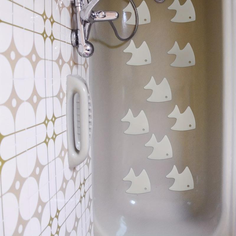 10pcs Fish Shaped Non-slip Shower Tread Stickers