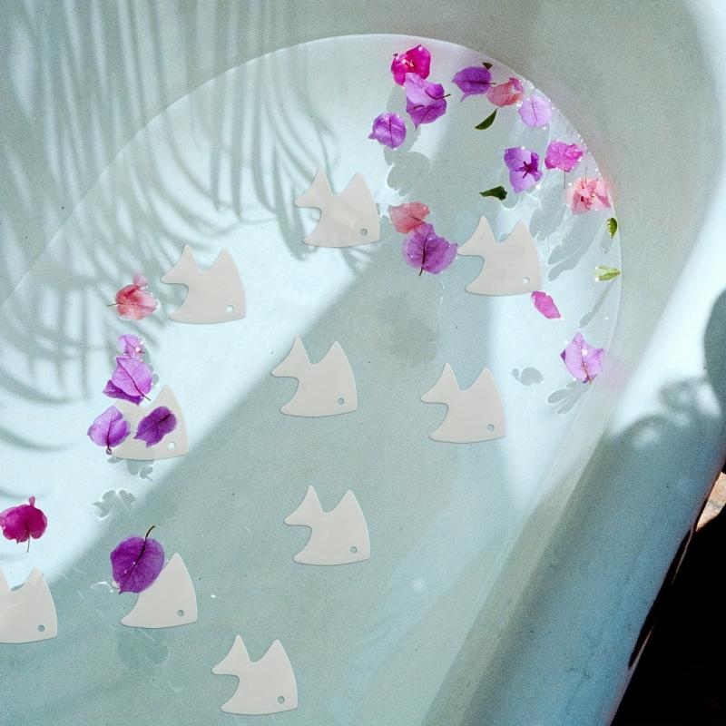 10pcs Fish Shaped Non-slip Shower Tread Stickers