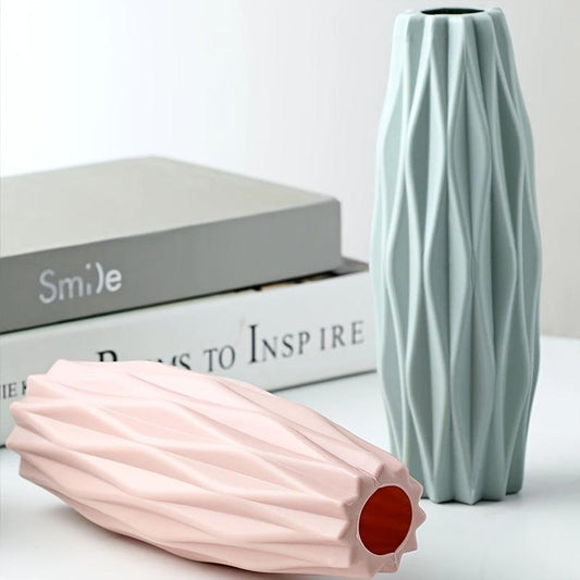 Stylish Plastic Flower Vase for Home Decor