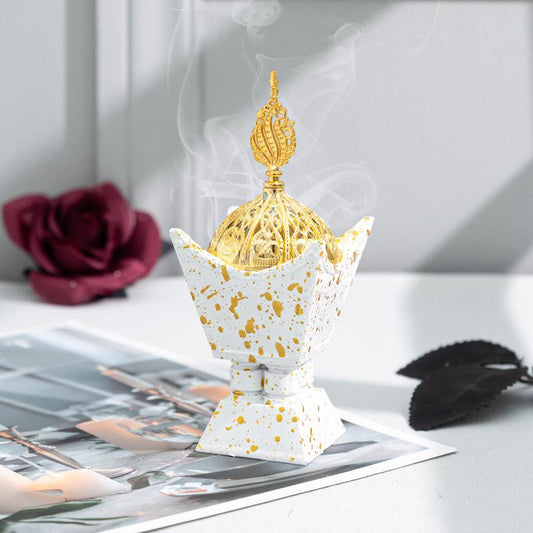 Middle East Modern Golden Candlestick Ornament