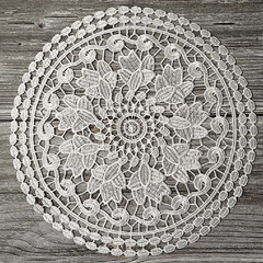 1pc PET Lace Placemat Hollow out Table Pad Light European Lace Round Coaster Bow