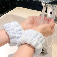 2pcs Microfiber Wrist Washband Absorbent and Moisture Proof Wrist Strap