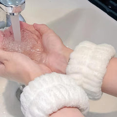 2pcs Microfiber Wrist Washband Absorbent and Moisture Proof Wrist Strap