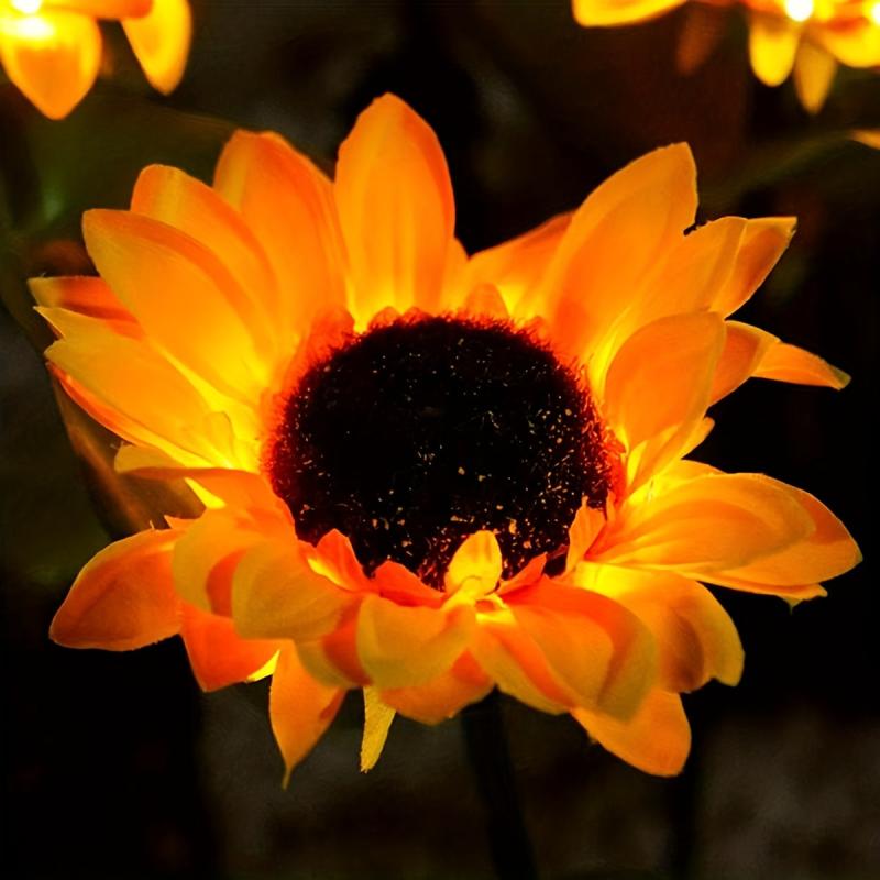 Solar Sunflower Stake Light Outdoor Waterproof LED Landscape Lights