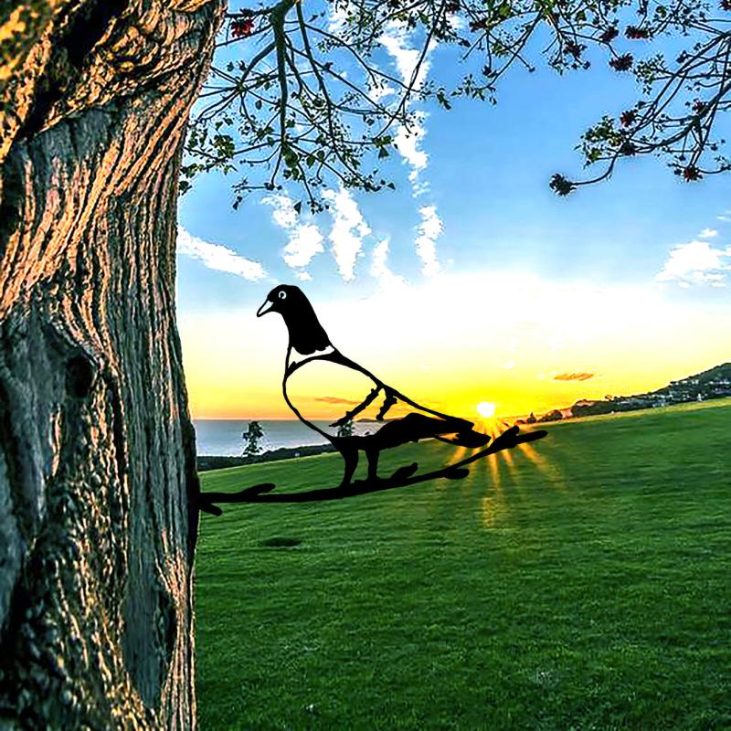 Iron Carrier Pigeon Tree Trunk Stake Fence Decor