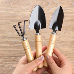 3-Piece Gardening Tool Set, Wooden Handles