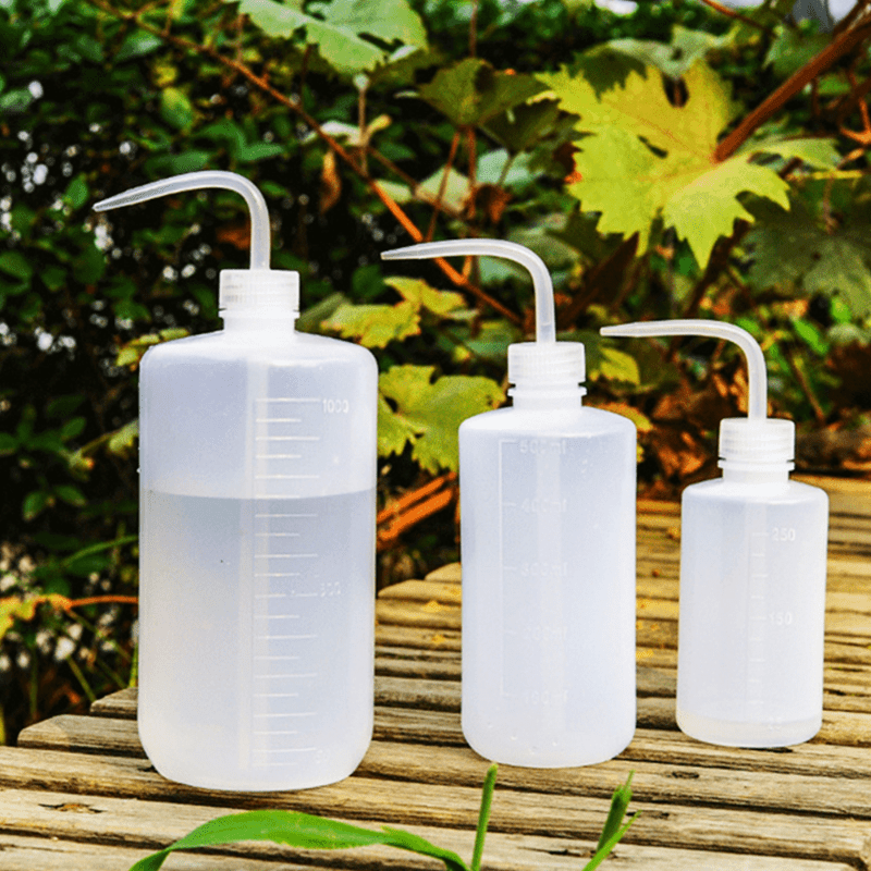 Plastic Lab Squeeze Bottle with Narrow Mouth & Scale Labels