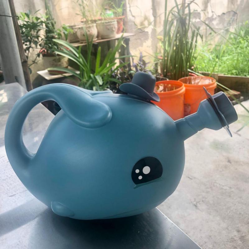 Whale Shaped Garden Spray Bottle 1.2L