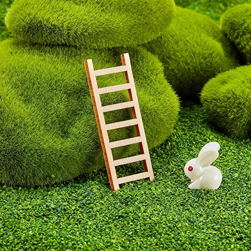 10pcs Mini Wooden Step Ladder for Crafts & Garden Decor