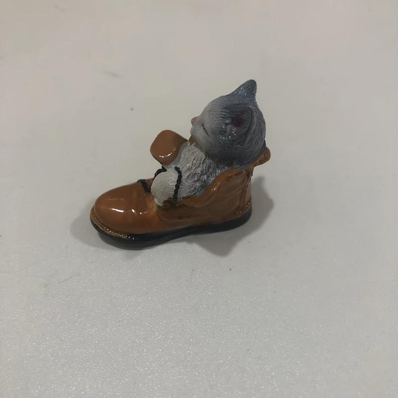 Resin Small Sleeping Kitten Figurine for Fairy Garden