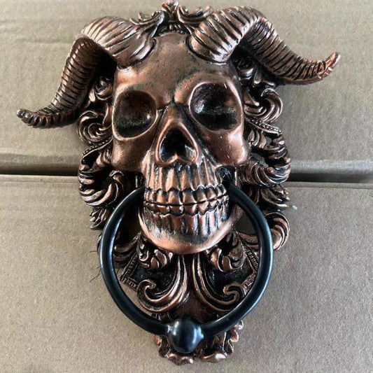 Vintage Gothic Skull Door Knocker - Elegant Home Decor