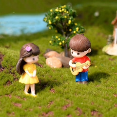 2pcs Guitar Couple Micro Landscape Ornaments for DIY Girl Heart Cake Decoration