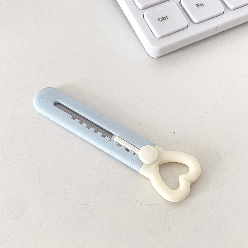 1pc Mini Love Heart Utility Paper Cutter Art Box Cutter School Office Supply