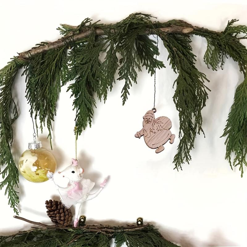 100pcs Mini Wooden Ornaments Christmas Tree Chips Hanging Ornaments