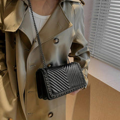 Metal Chain Crossbody Bag PU Leather Textured Underarm Bag Purse Classic
