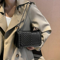 Metal Chain Crossbody Bag PU Leather Textured Underarm Bag Purse Classic