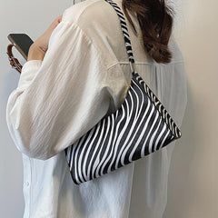 Animal Pattern Shoulder Bag Zipper Baguette Bag Underarm Bag