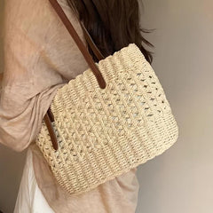 Straw Woven Large Capacity Tote Basket Bag Lightweight Bucket Satchel Bag