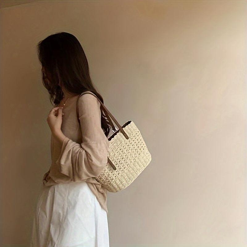 Straw Woven Large Capacity Tote Basket Bag Lightweight Bucket Satchel Bag