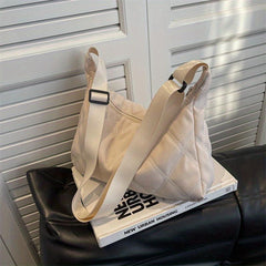 Women's Minimalist Hobo Bag with Quilted Detail and Zipper