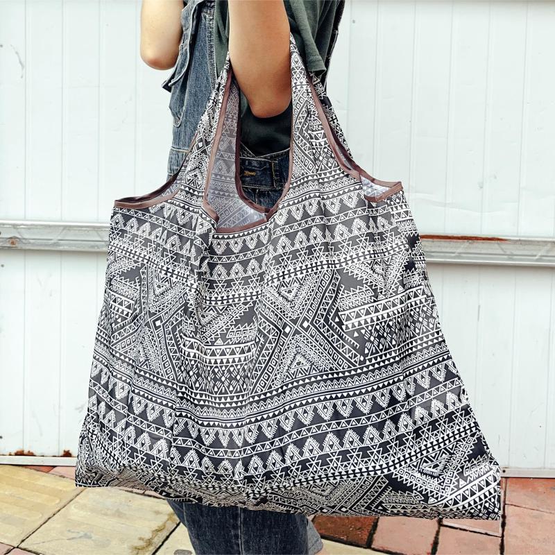 All Over Print Shoulder Bag Large Capacity Shopper Bag Foldable Reusable Bag