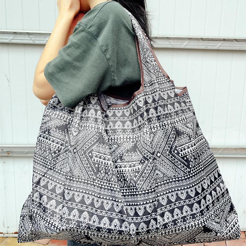 All Over Print Shoulder Bag Large Capacity Shopper Bag Foldable Reusable Bag