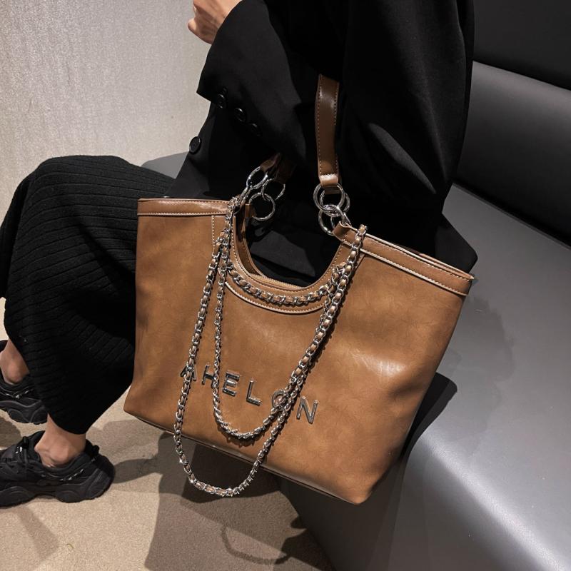 Large Capacity Faux Leather Tote Shoulder Bag with Zipper and Chain