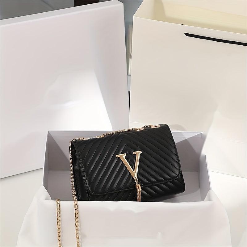 Women's Quilted Chain Bag with Tassel Detail