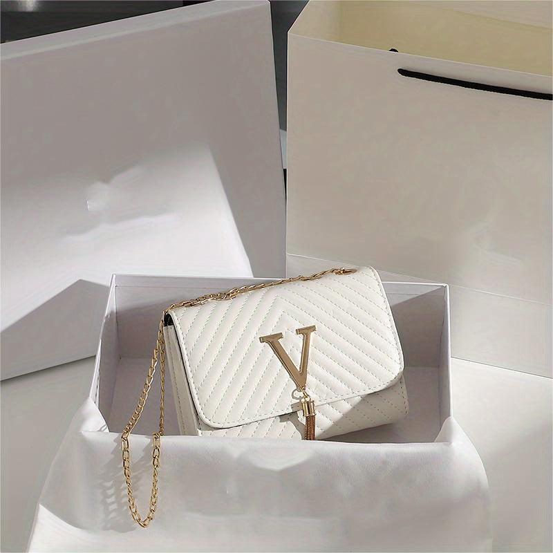 Women's Quilted Chain Bag with Tassel Detail