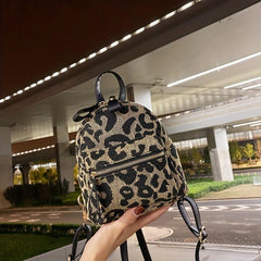 Leopard Pattern Backpack Lightweight Small Storage Rucksack for Outdoor Daypack