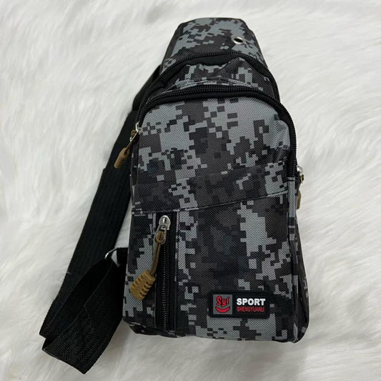 Men's Camouflage Crossbody Bag Lightweight Outdoor Sports Casual Chest Bag