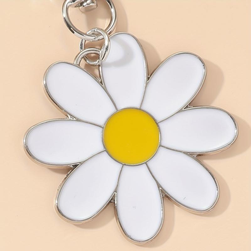 Daisy Keychain Pendant Floral Key Ring Bag Wallet Decoration Gift