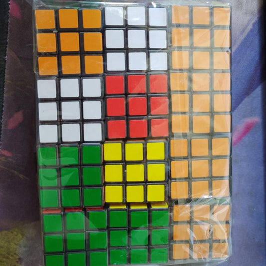 12pcs Men's Puzzle Cube Keychain Entry Level Toy