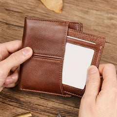 Men's RFID Blocking Leather Short Wallet