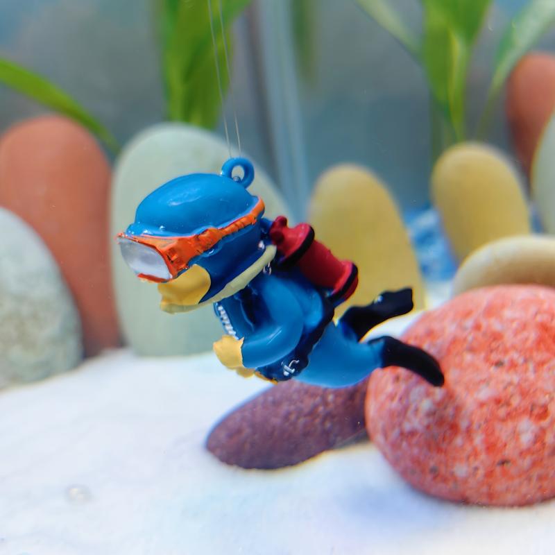 2 Pack Little Diver Aquarium Decorations for Fish Tanks