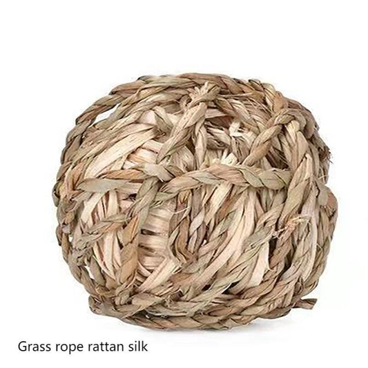 Small Animal Straw Toy Rolling Chew for Rabbits Guinea Pigs